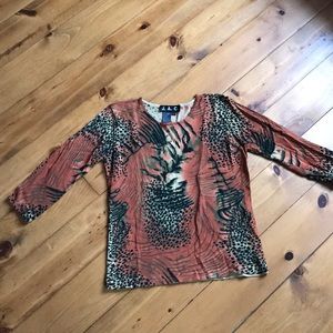 Ladies stretchy dressy top